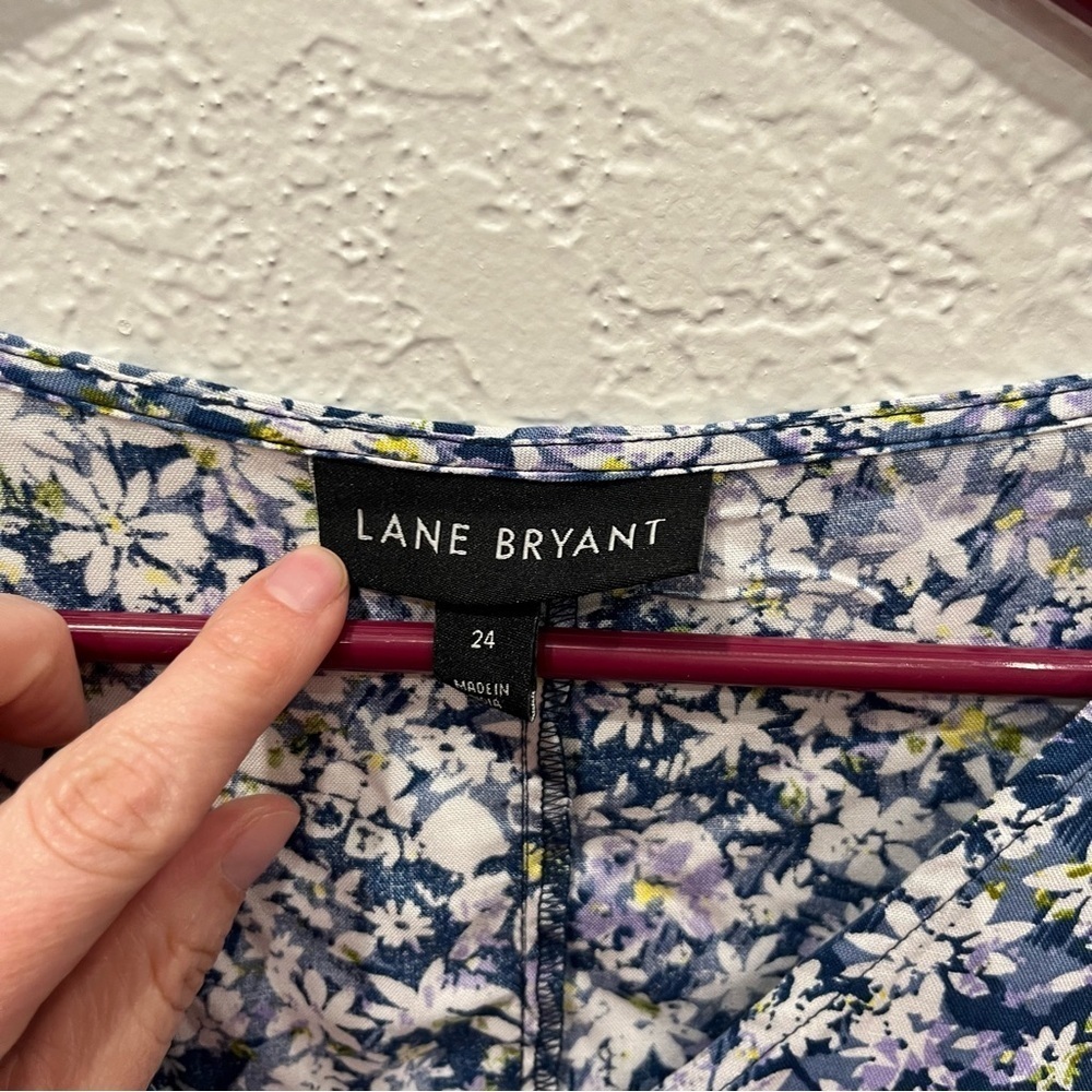 Lane Bryant Top Women's 24 Ditsy Floral Blue & White Button‎ Puff Sleeve NWT - Picture 10 of 10